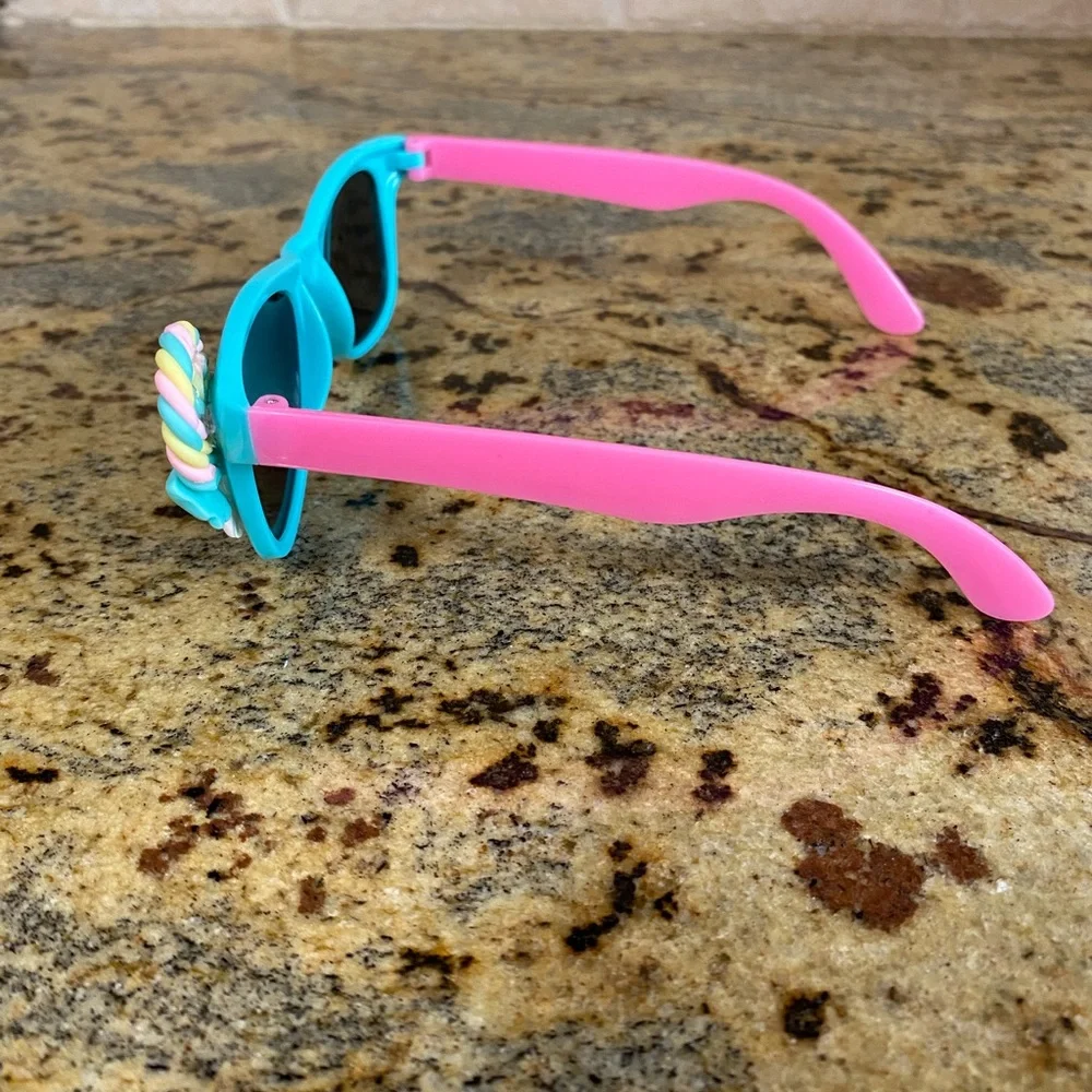 Girls seafoam green and pink lollipop sunglasses